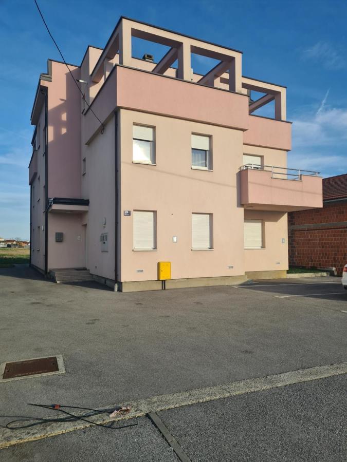 Apartman Lea Kraljevec Sesvetski Exterior photo